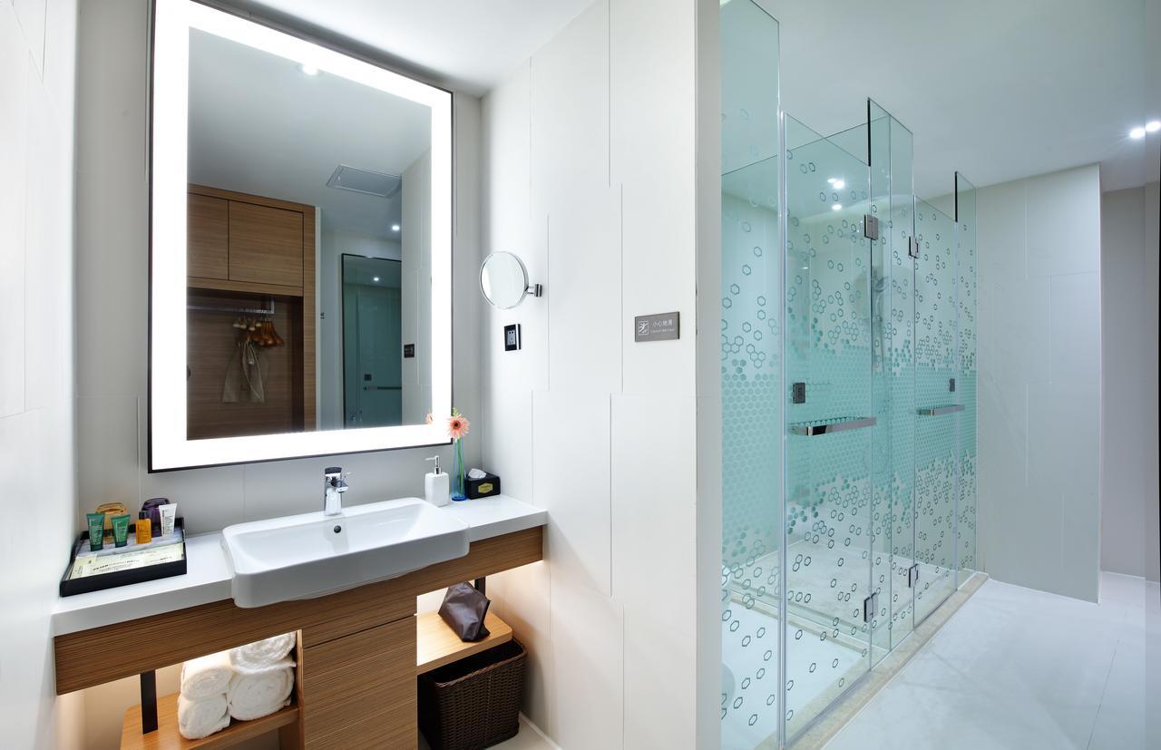 Hampton By Hilton Wuhan Tianhe Airport East Exterior foto